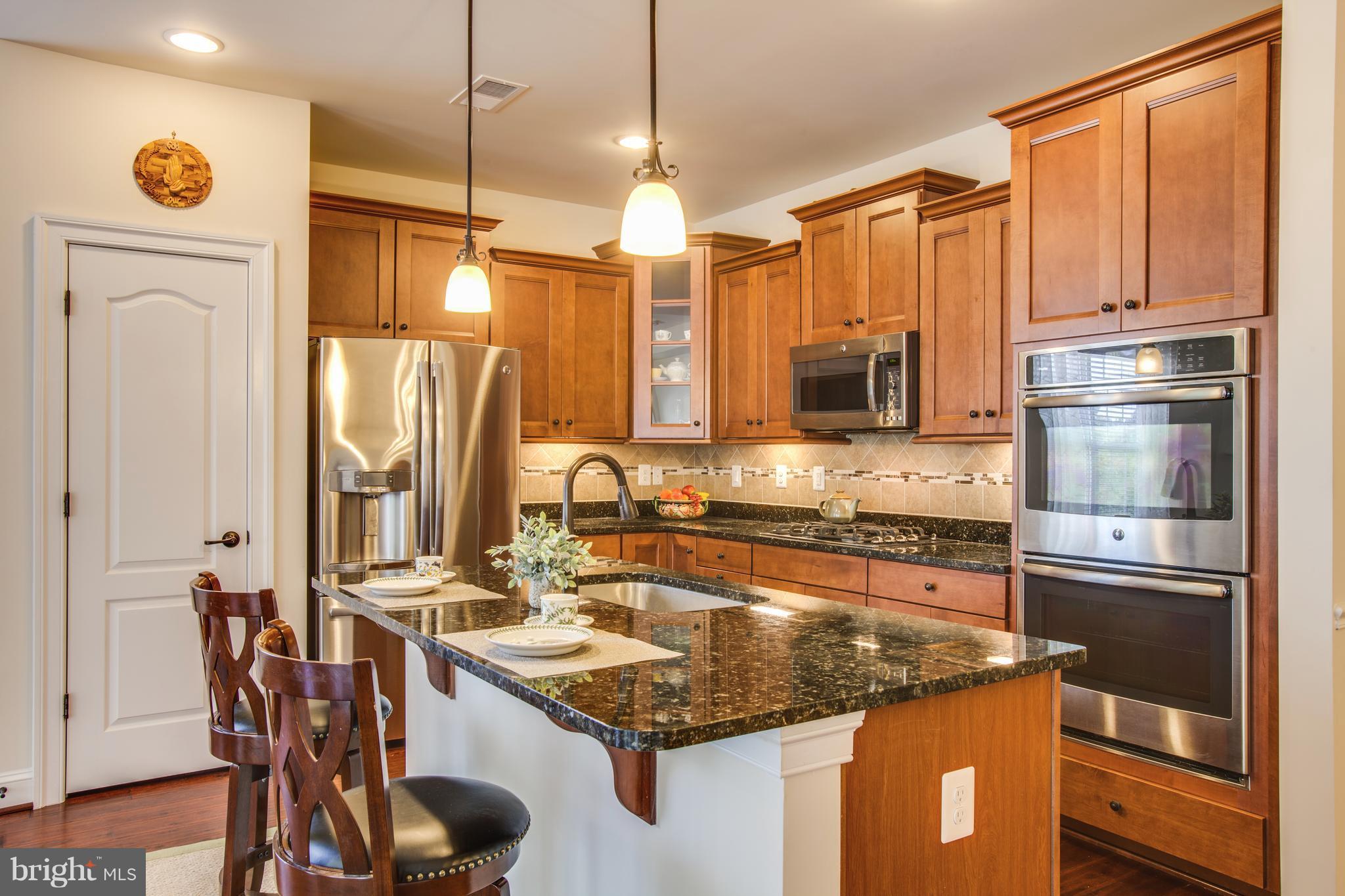 VIRGINIA HERITAGE AT LEE'S PARK - Residential