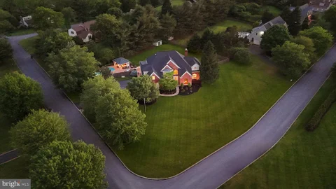324 Ridge Avenue, Newtown, PA MLS: PABU2122236