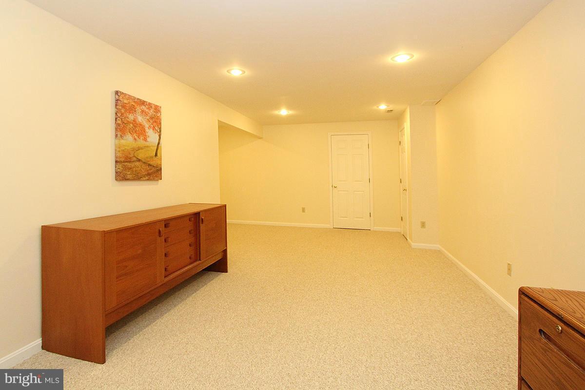 HUNTERS WOODS - Residential