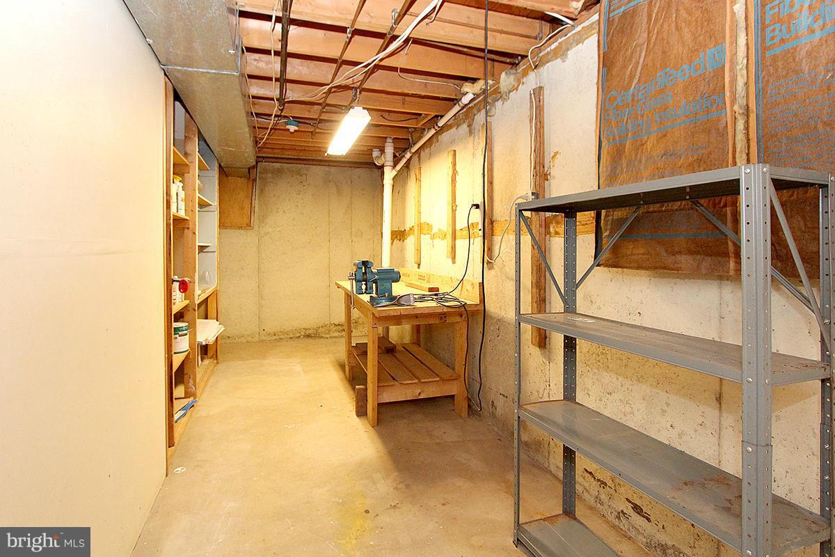 HUNTERS WOODS - Residential