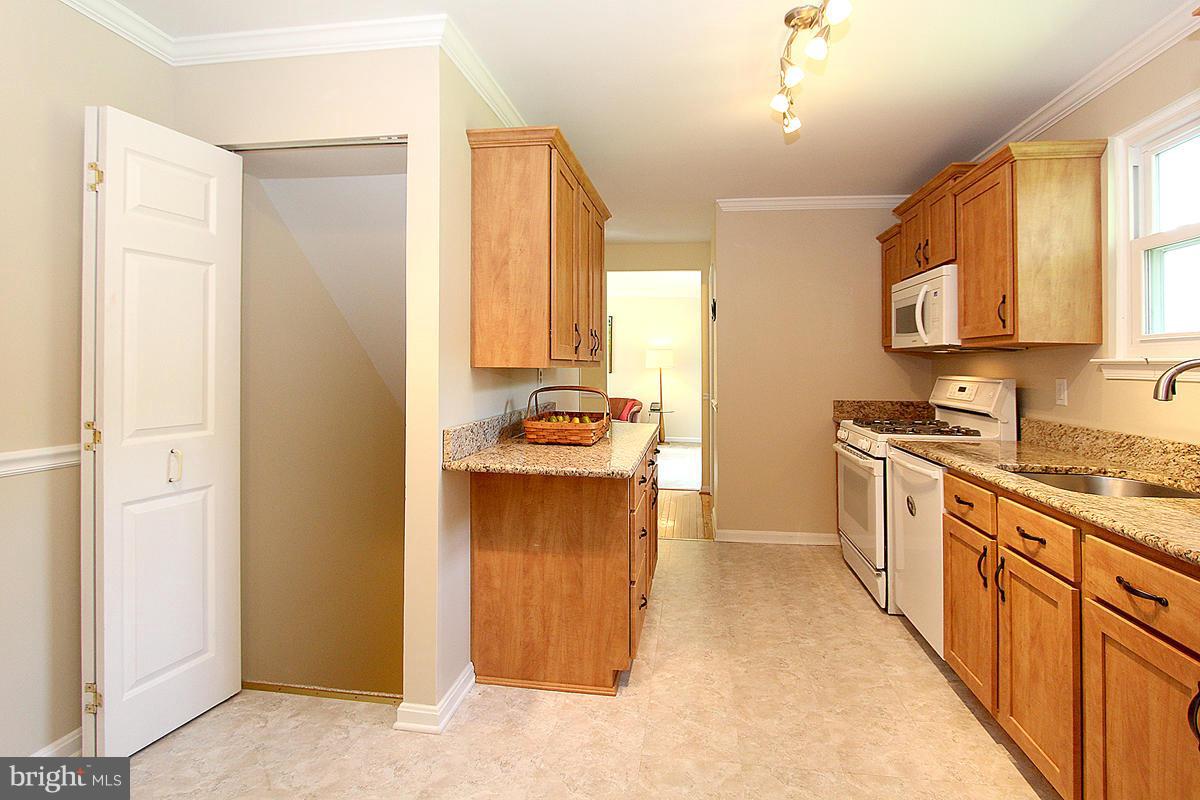 HUNTERS WOODS - Residential