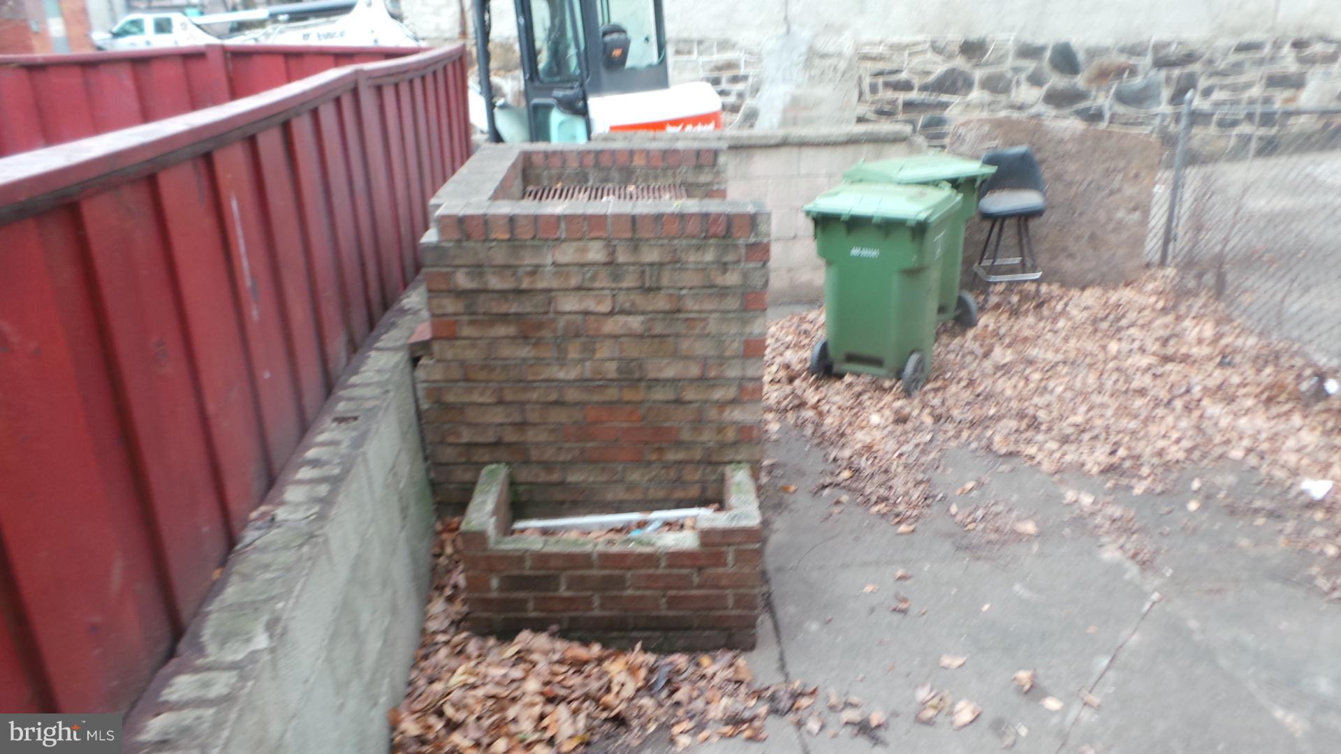 BROADWAY EAST - Residential