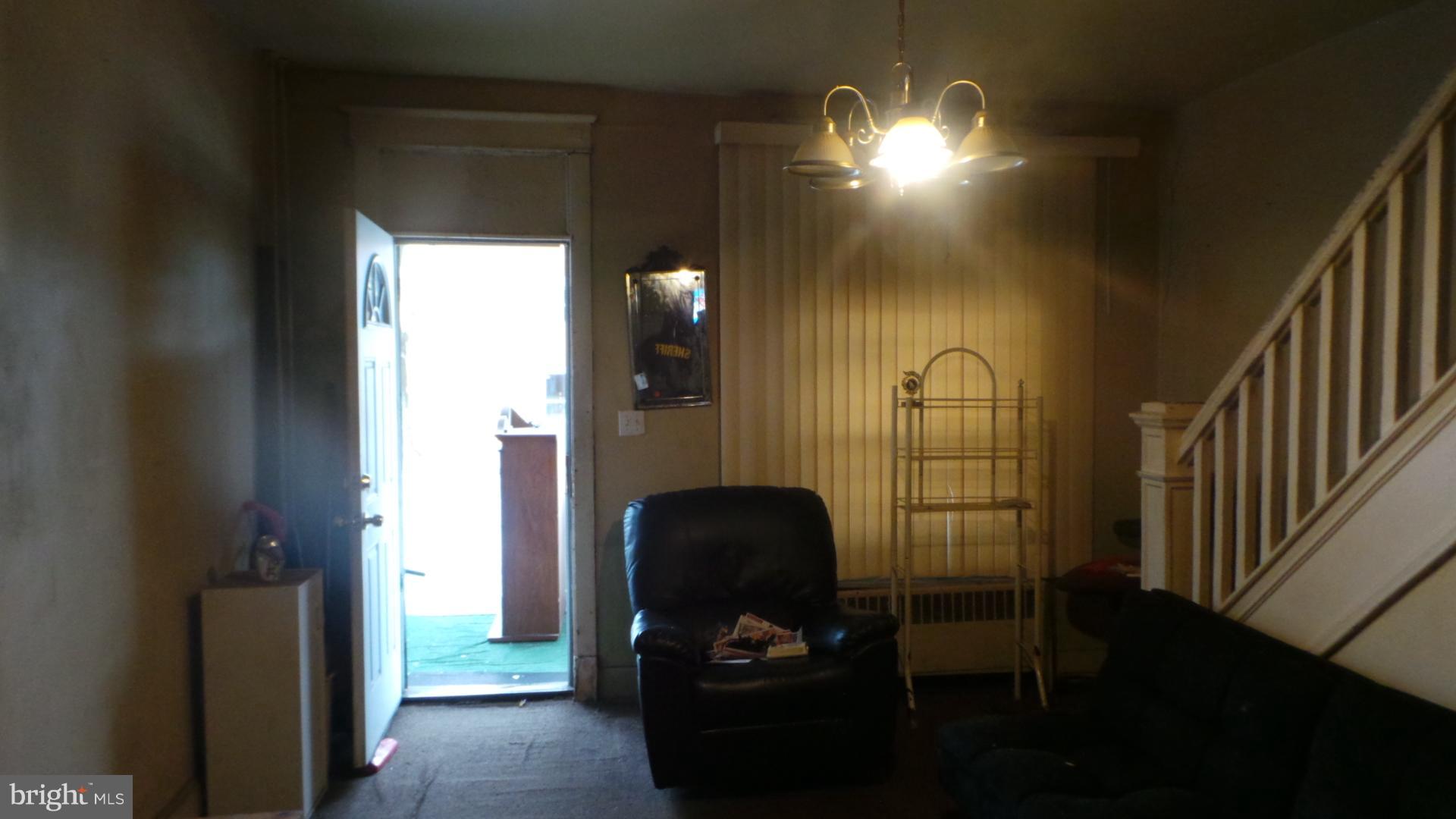 BROADWAY EAST - Residential