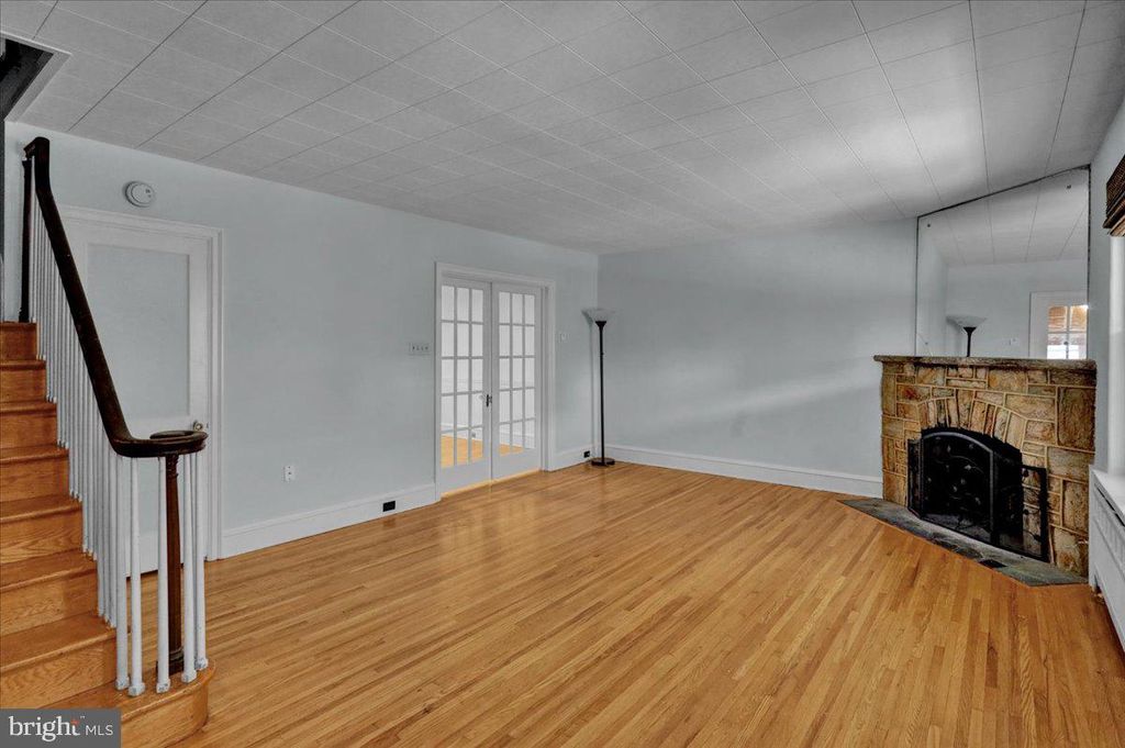 Photo of 531 Burrowes Avenue, Lancaster, PA 17602 (MLS # PALA2056872)