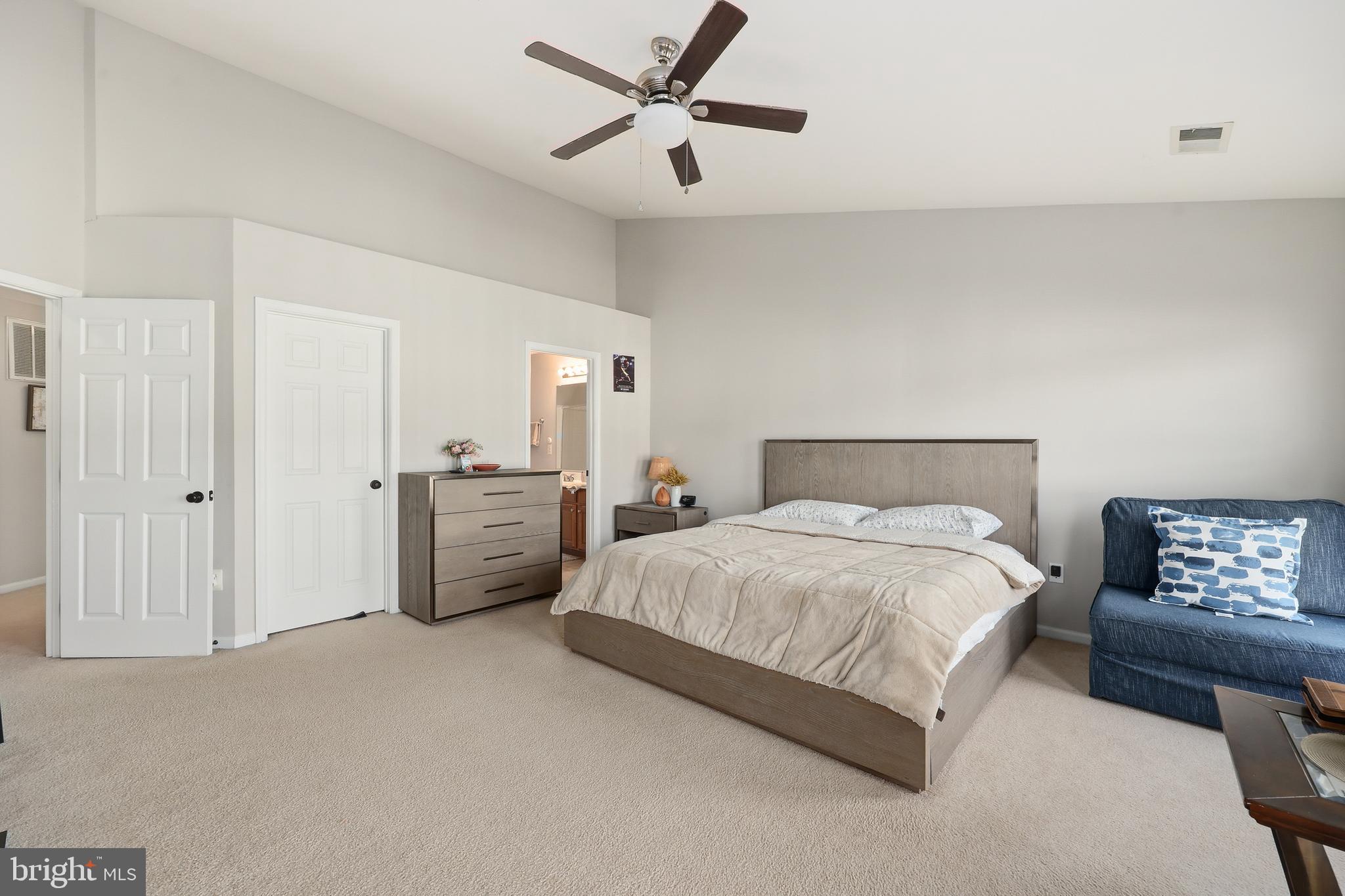 AMBER SPRING CONDOMINIUMS - Residential