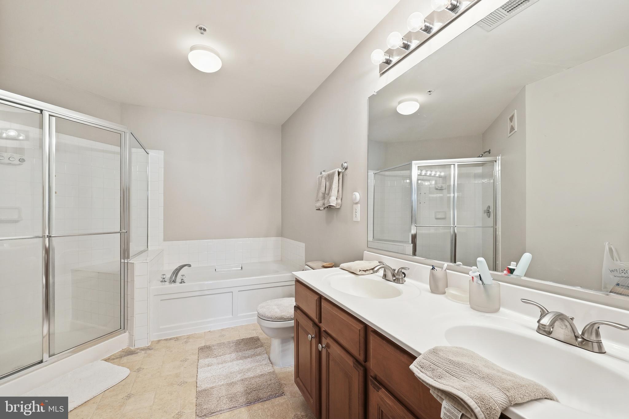 AMBER SPRING CONDOMINIUMS - Residential