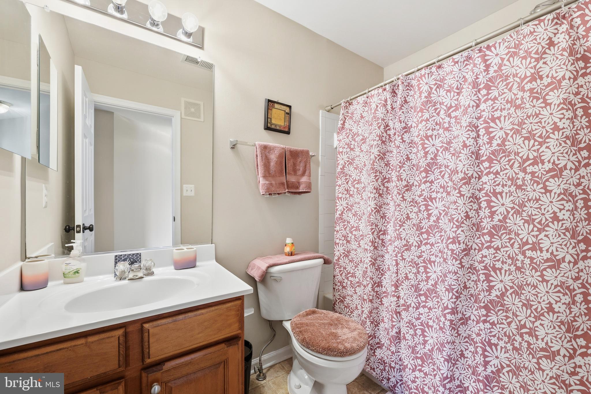 AMBER SPRING CONDOMINIUMS - Residential