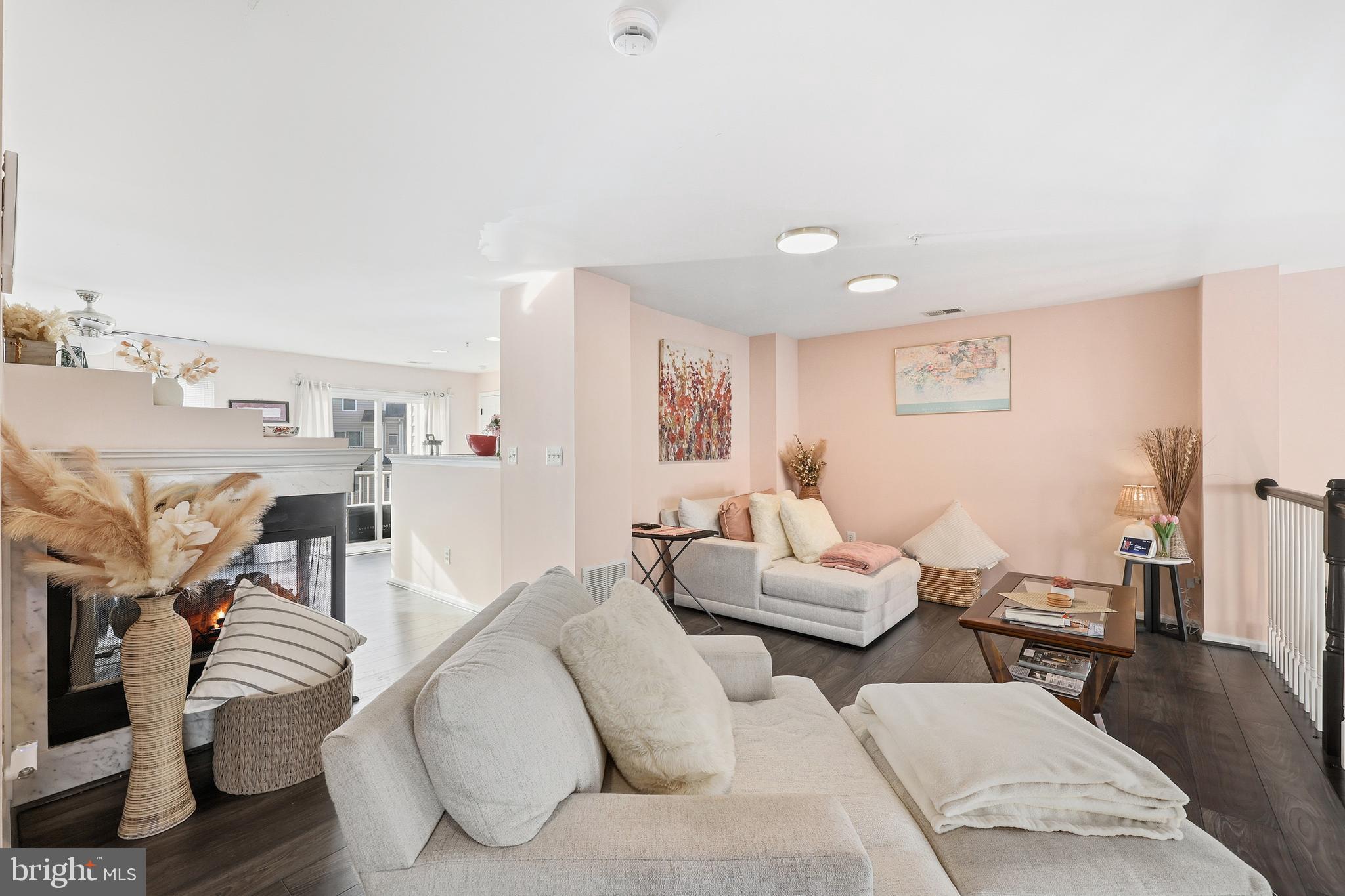 AMBER SPRING CONDOMINIUMS - Residential