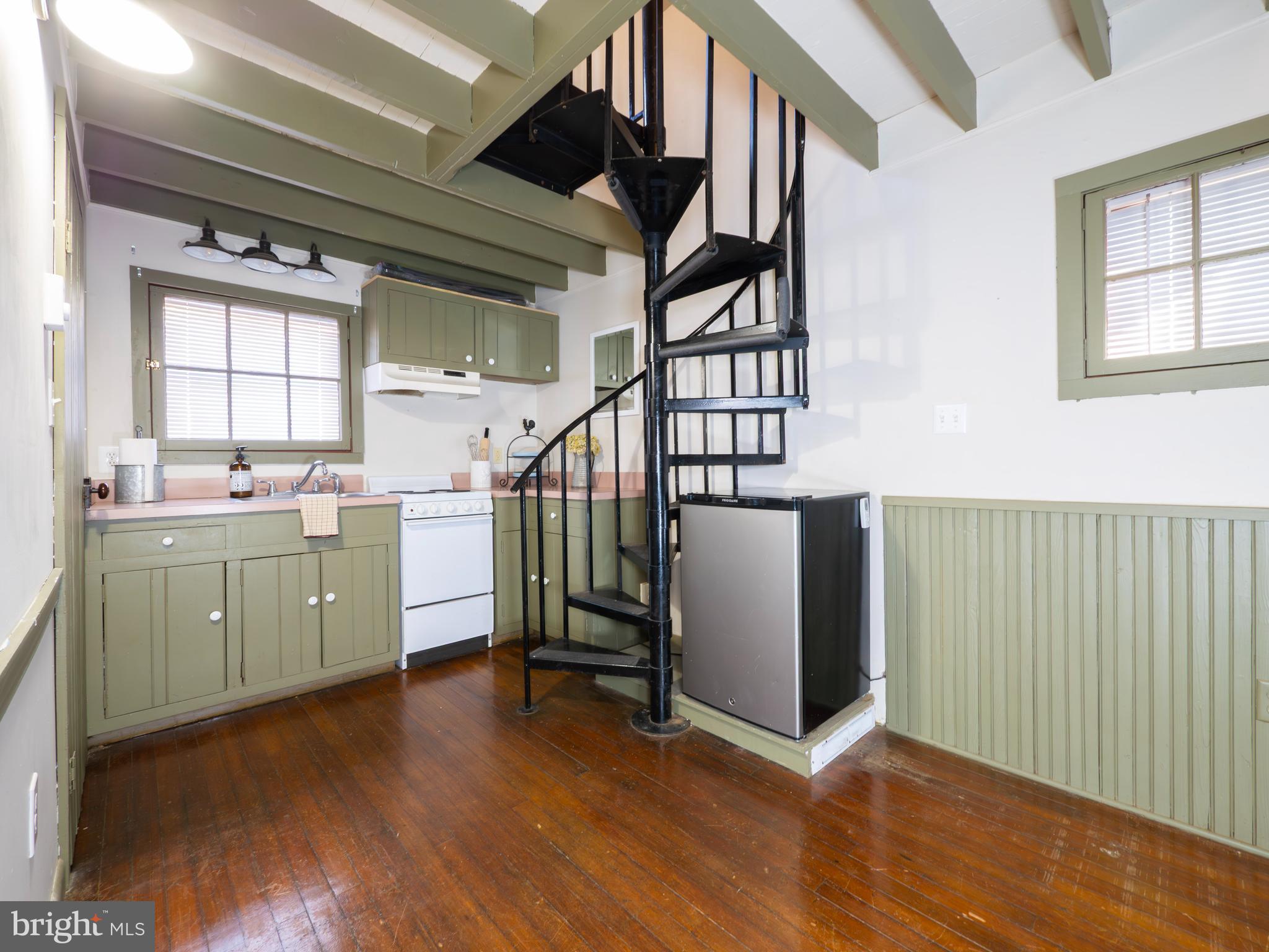 WINCHESTER HISTORIC DISTRICT - Commercial Sale