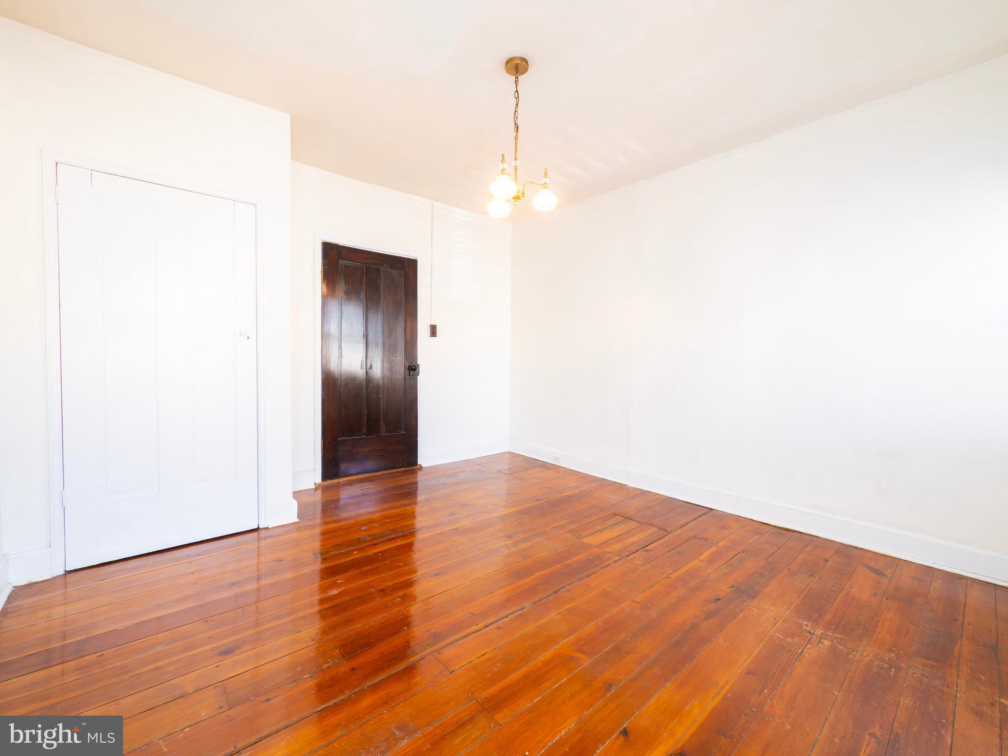 WINCHESTER HISTORIC DISTRICT - Commercial Sale