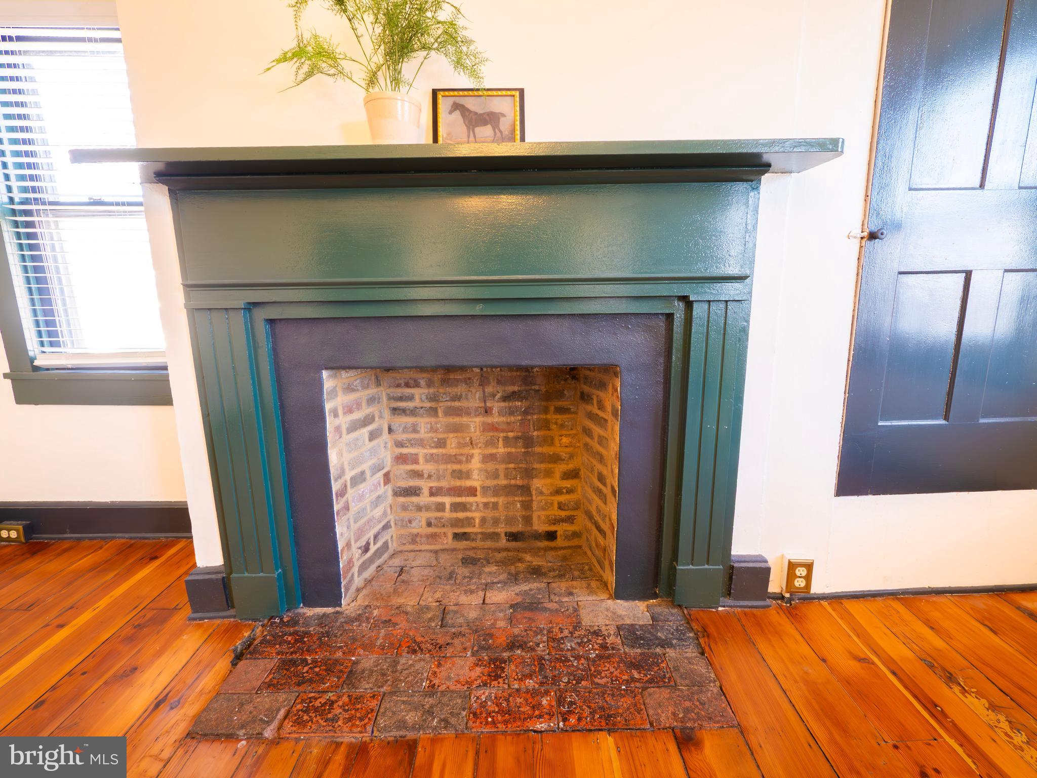 WINCHESTER HISTORIC DISTRICT - Commercial Sale