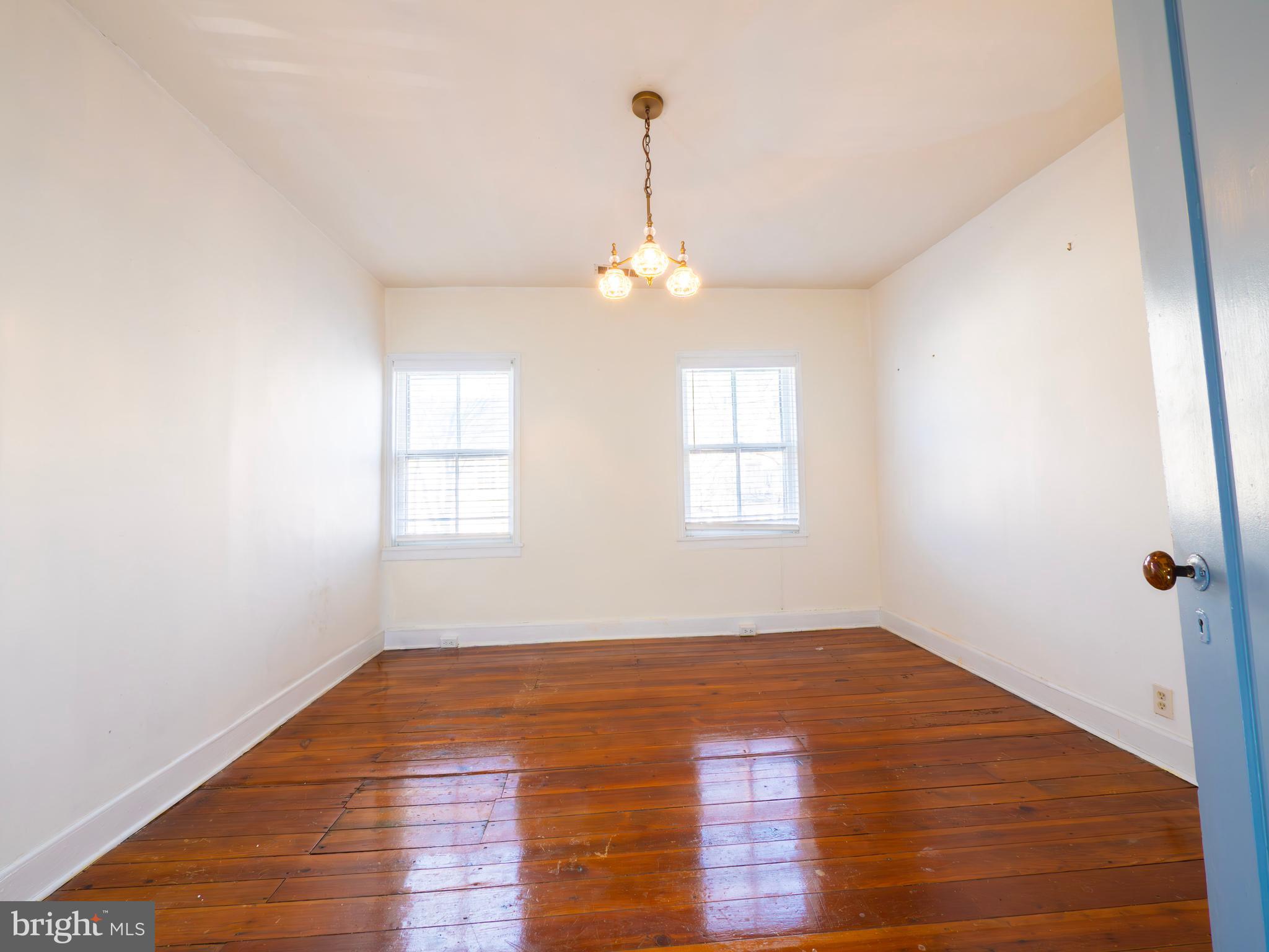 WINCHESTER HISTORIC DISTRICT - Commercial Sale