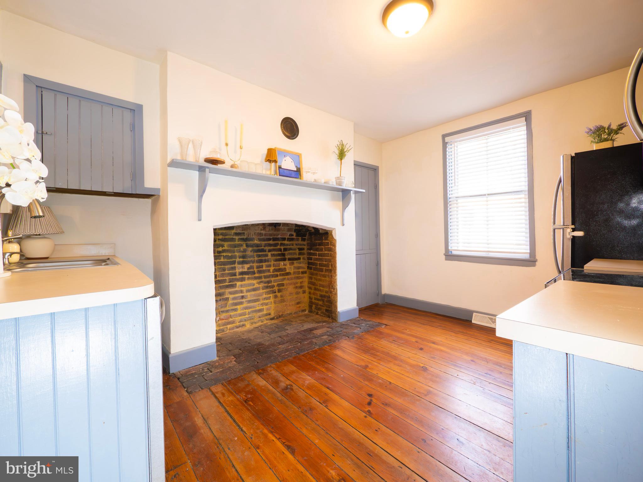 WINCHESTER HISTORIC DISTRICT - Commercial Sale