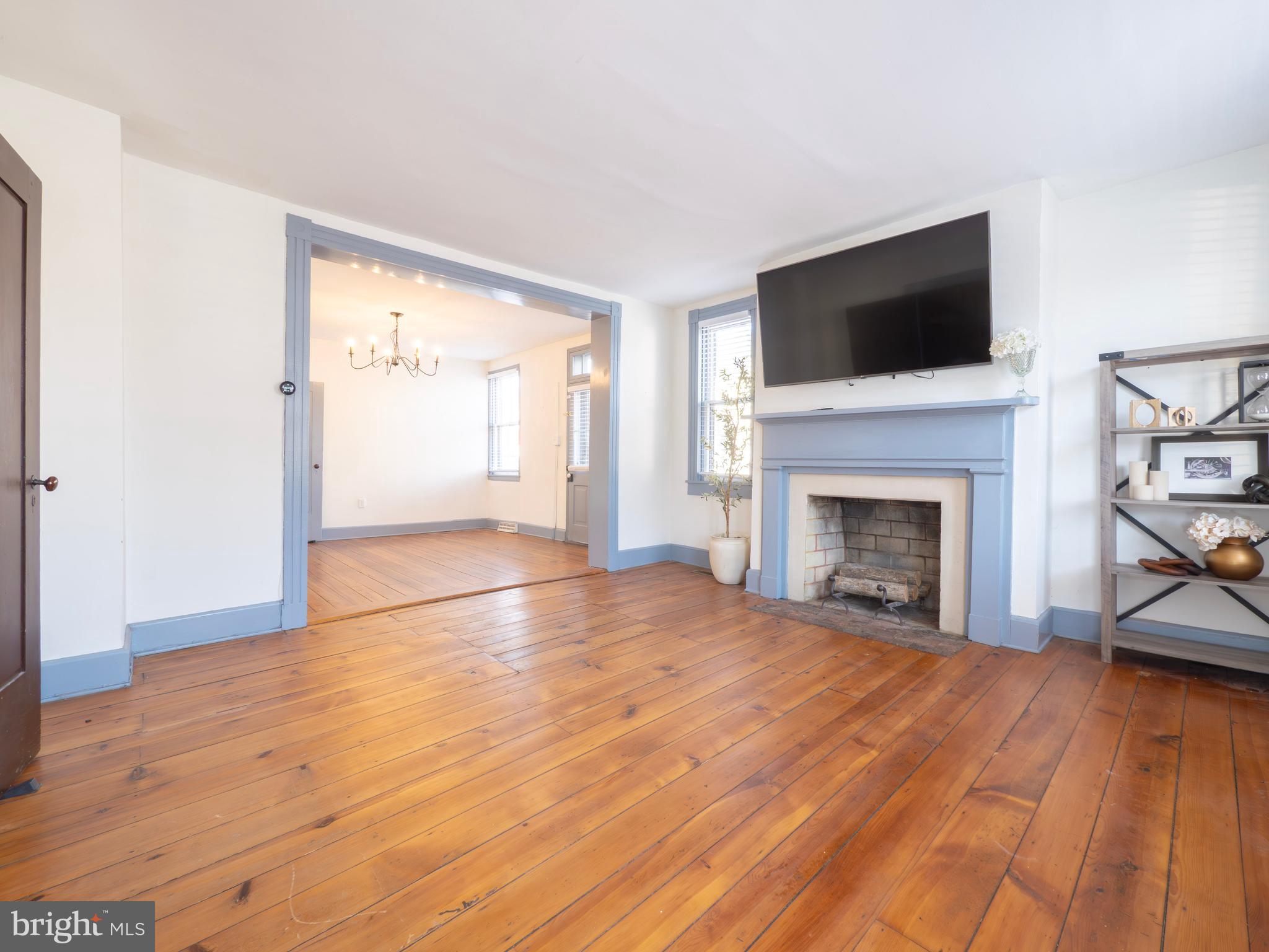 WINCHESTER HISTORIC DISTRICT - Commercial Sale