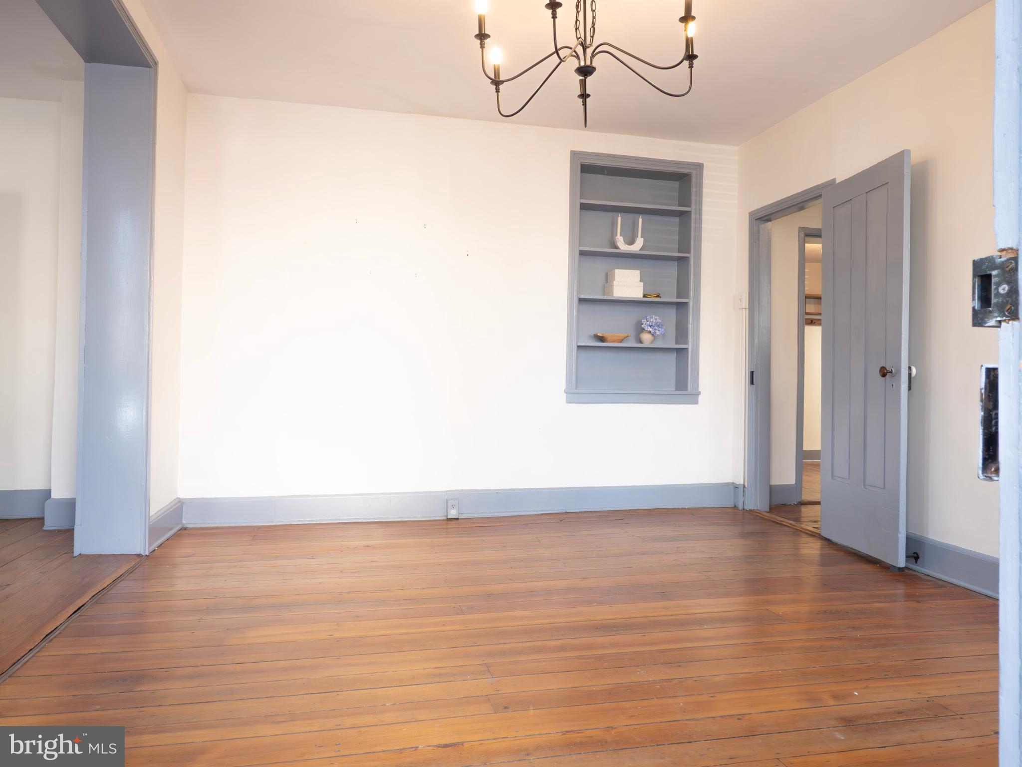 WINCHESTER HISTORIC DISTRICT - Commercial Sale