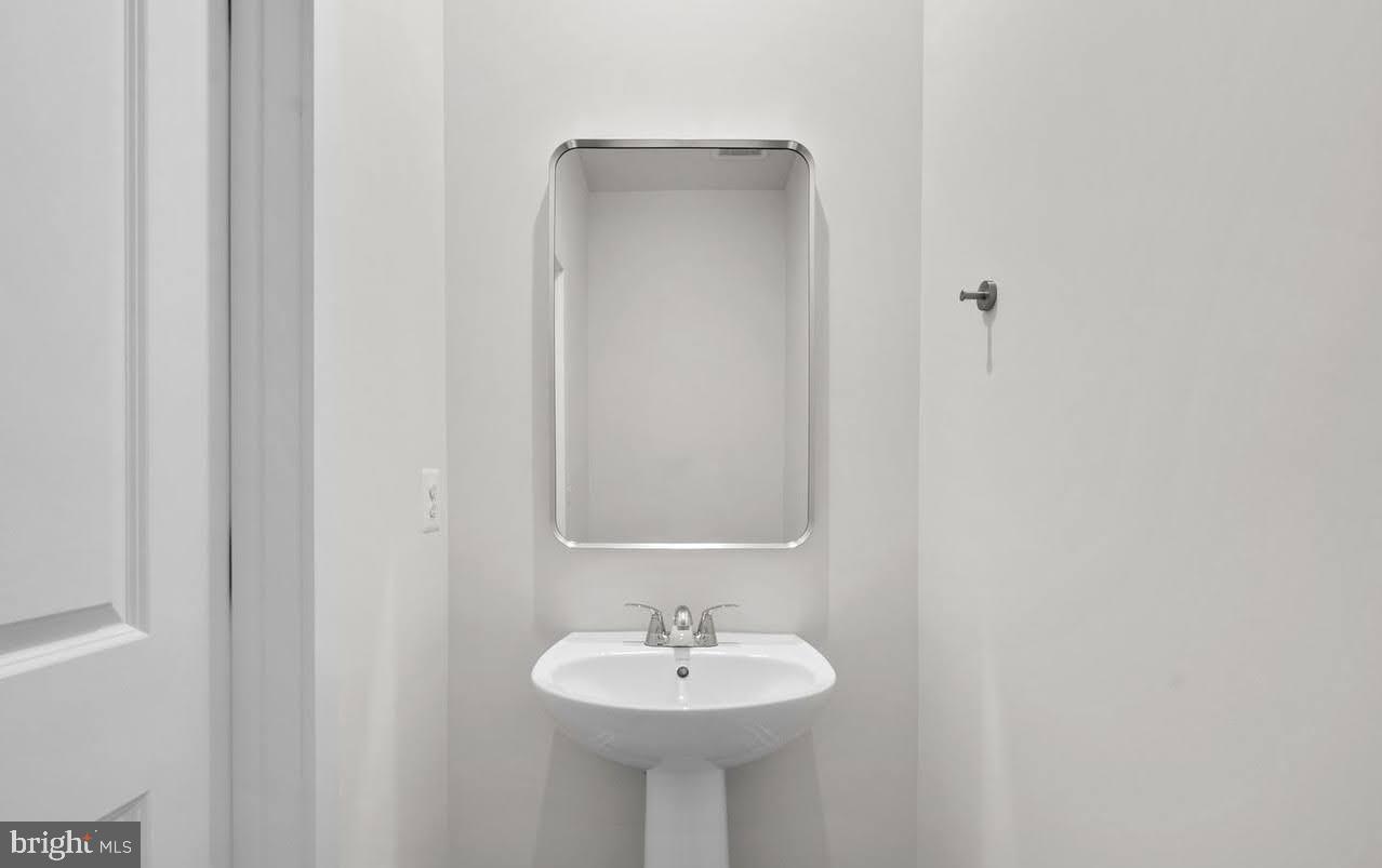 SNOWDEN BRIDGE - Residential Lease