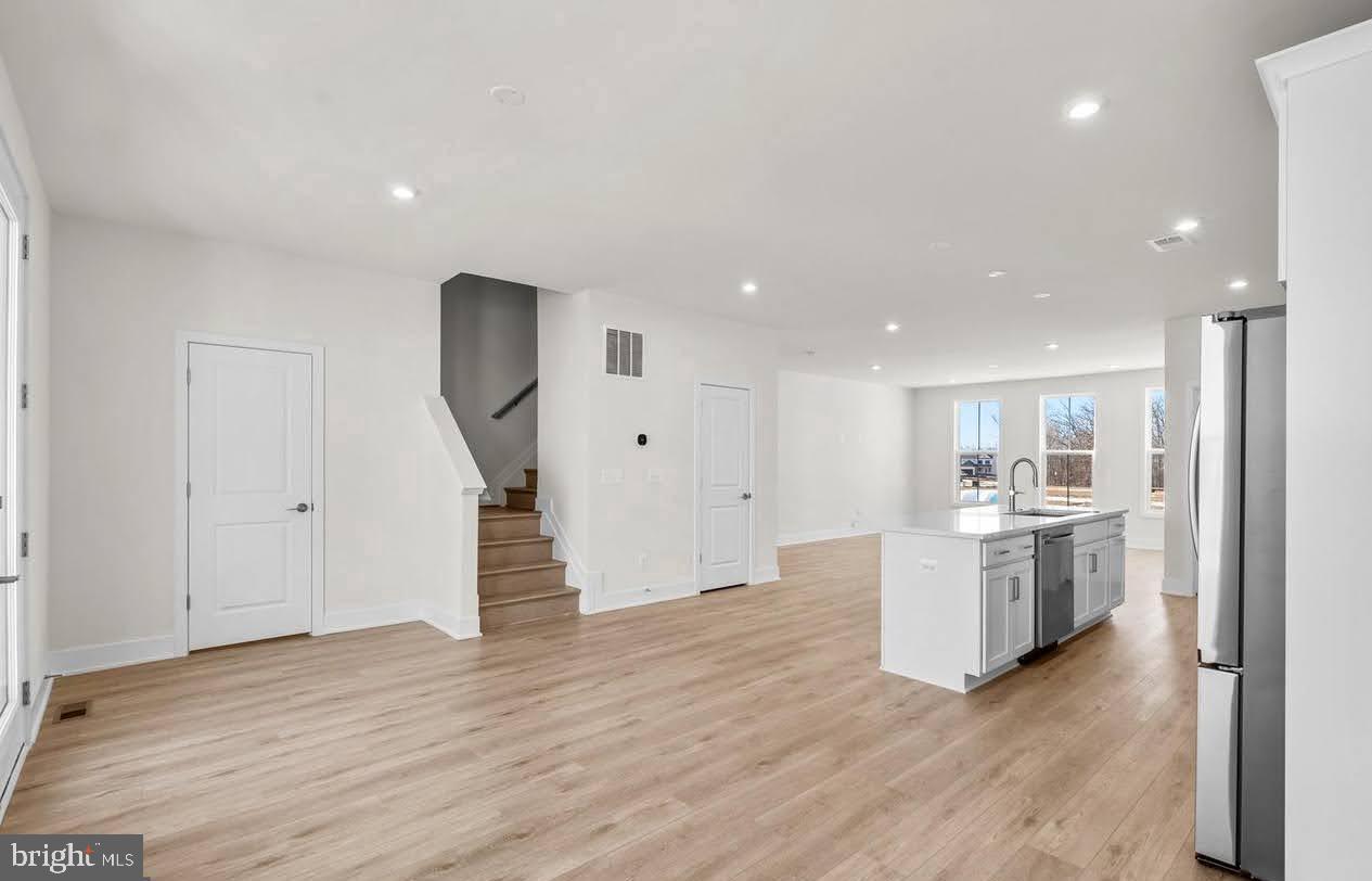 SNOWDEN BRIDGE - Residential Lease