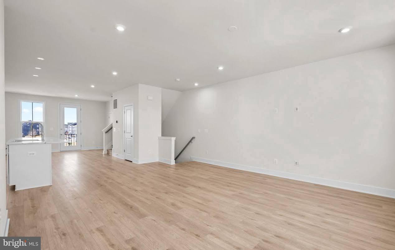 SNOWDEN BRIDGE - Residential Lease