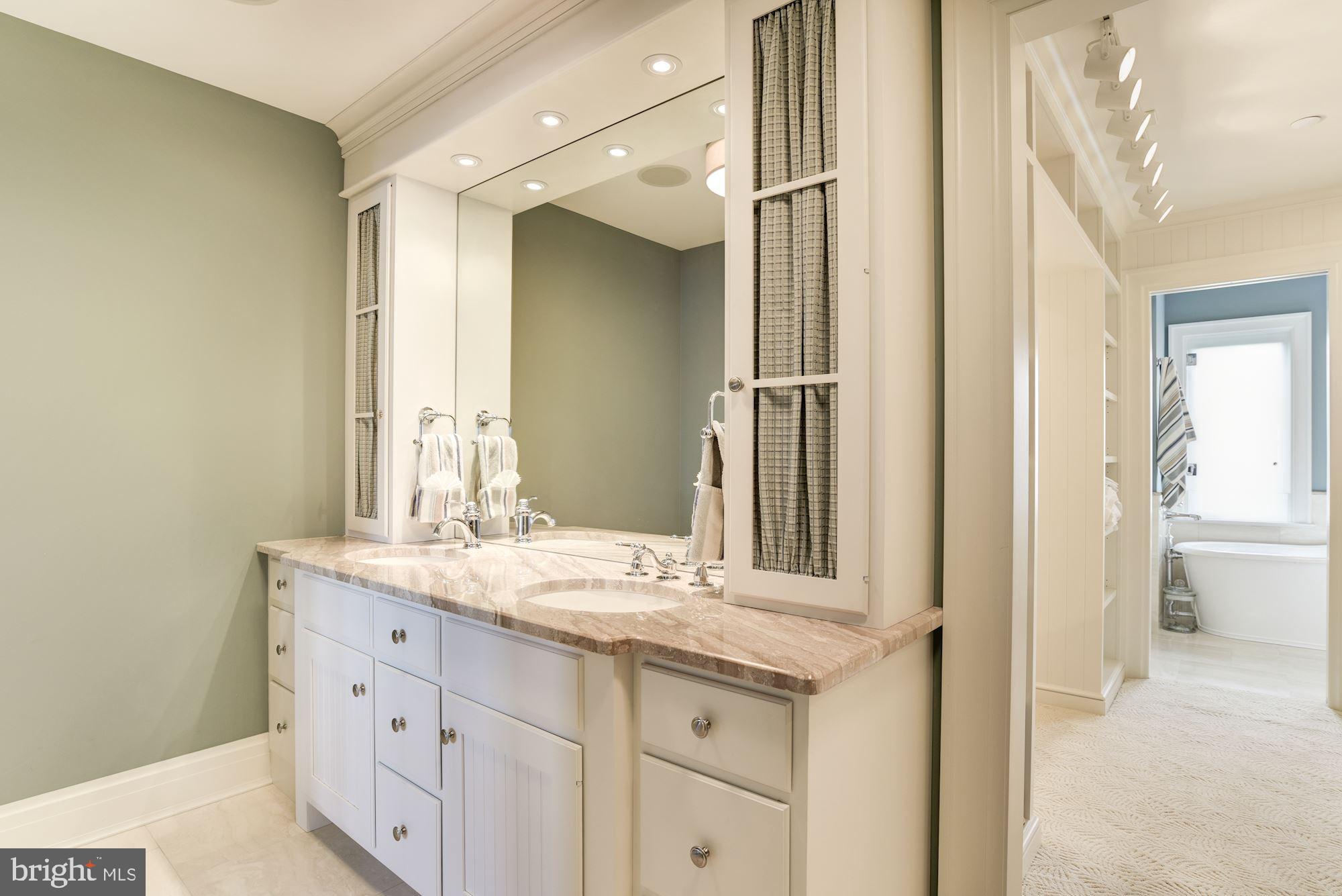 EASTPORT - Residential