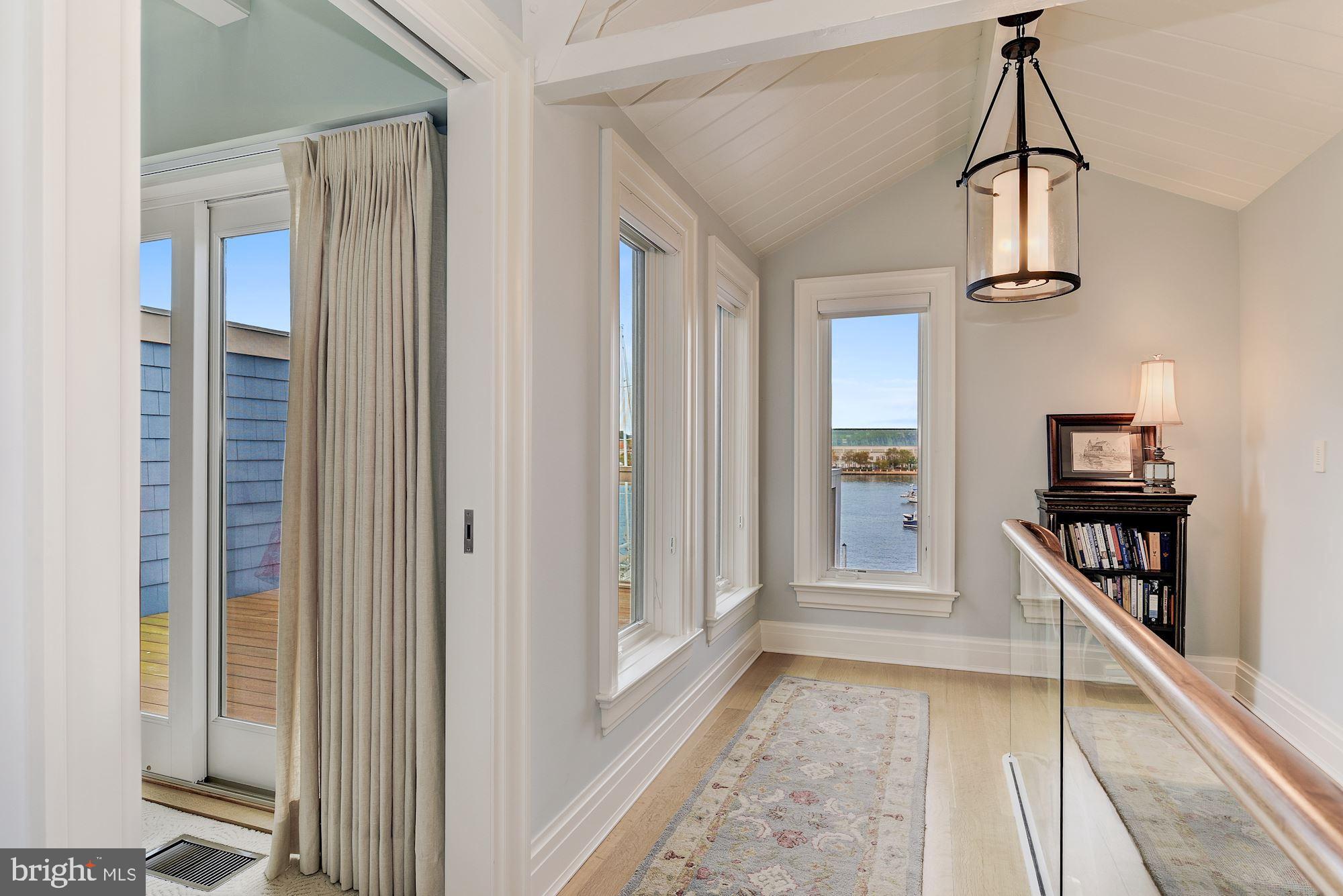 EASTPORT - Residential