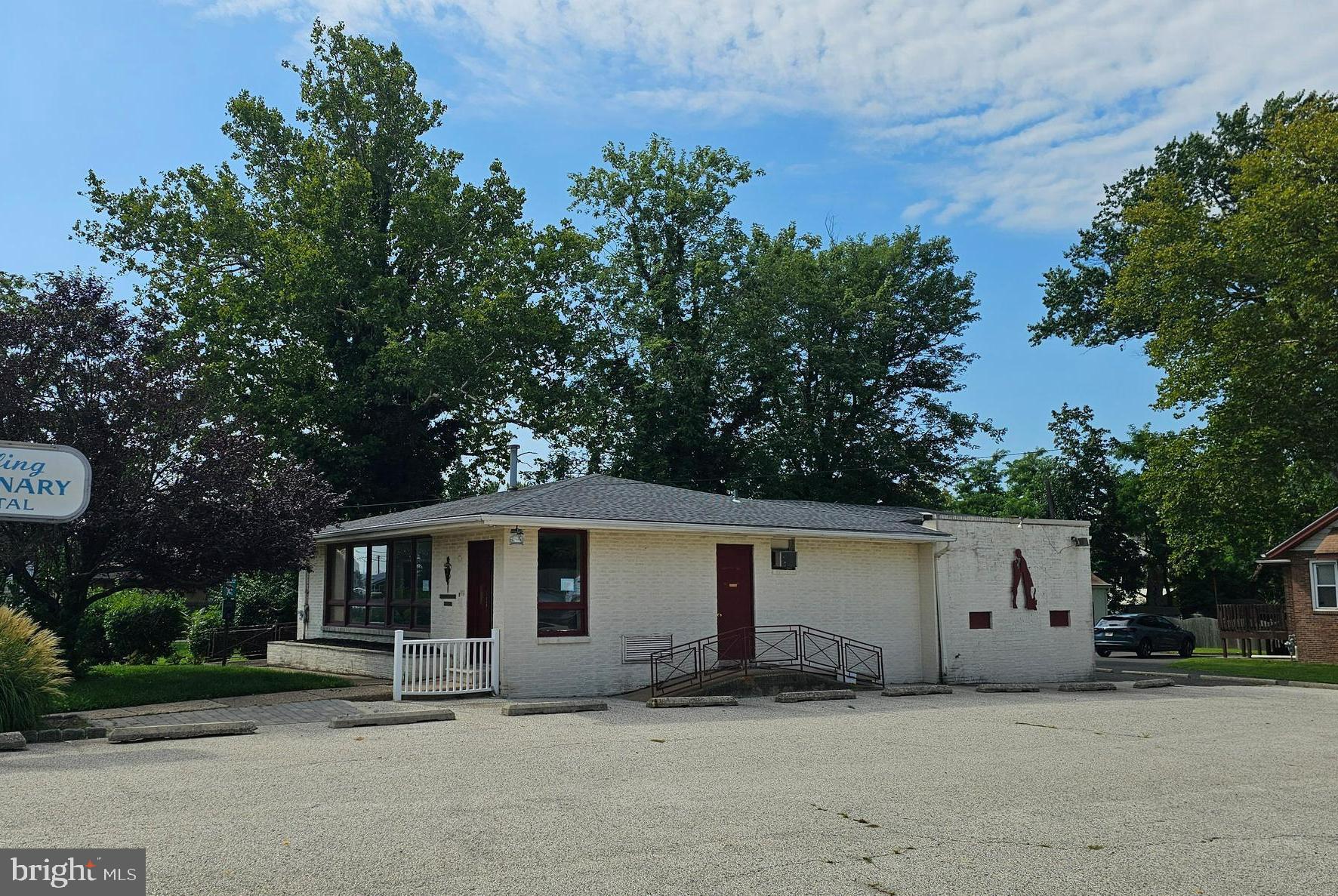 312 N WHITE HORSE PIKE