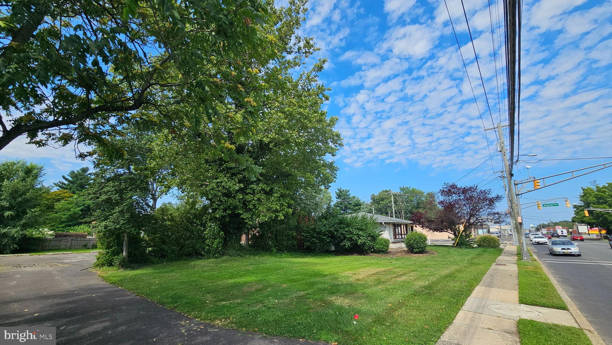 312 N WHITE HORSE PIKE