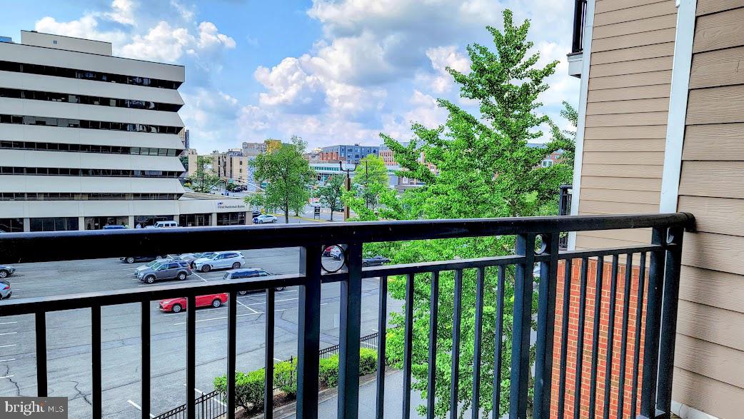 FITZ AT ROCKVILLE TOWN C - Residential