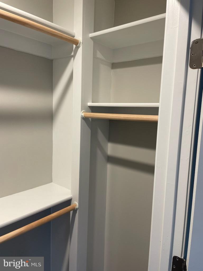 SHEN SHORES - Residential