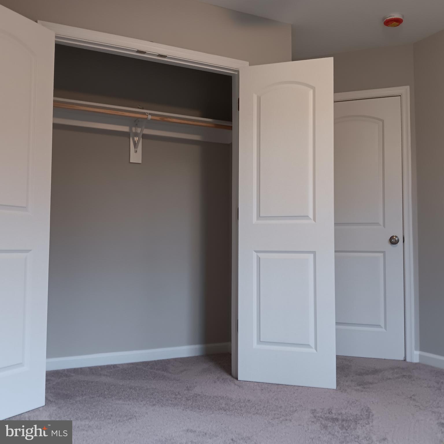 SHEN SHORES - Residential