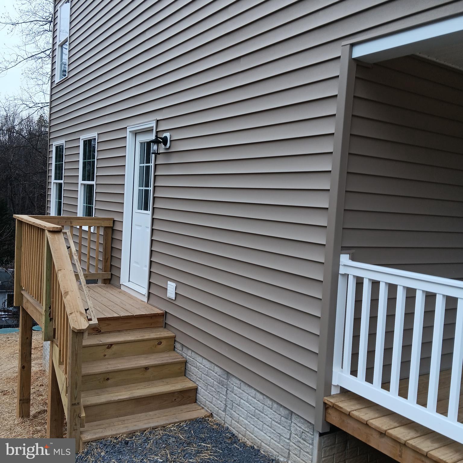 SHEN SHORES - Residential