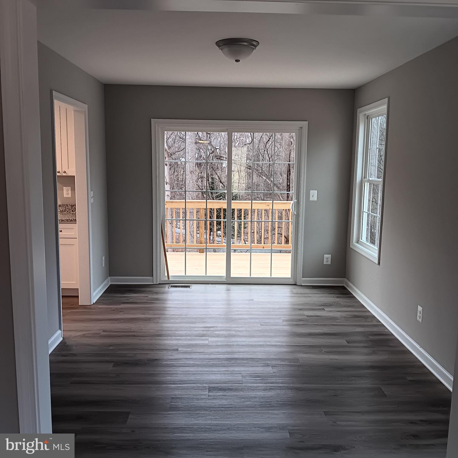 SHEN SHORES - Residential