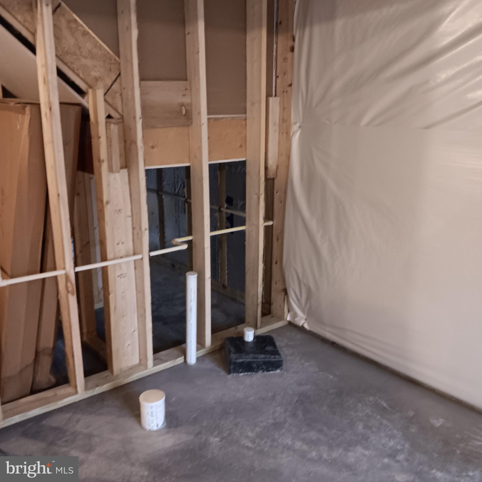 SHEN SHORES - Residential