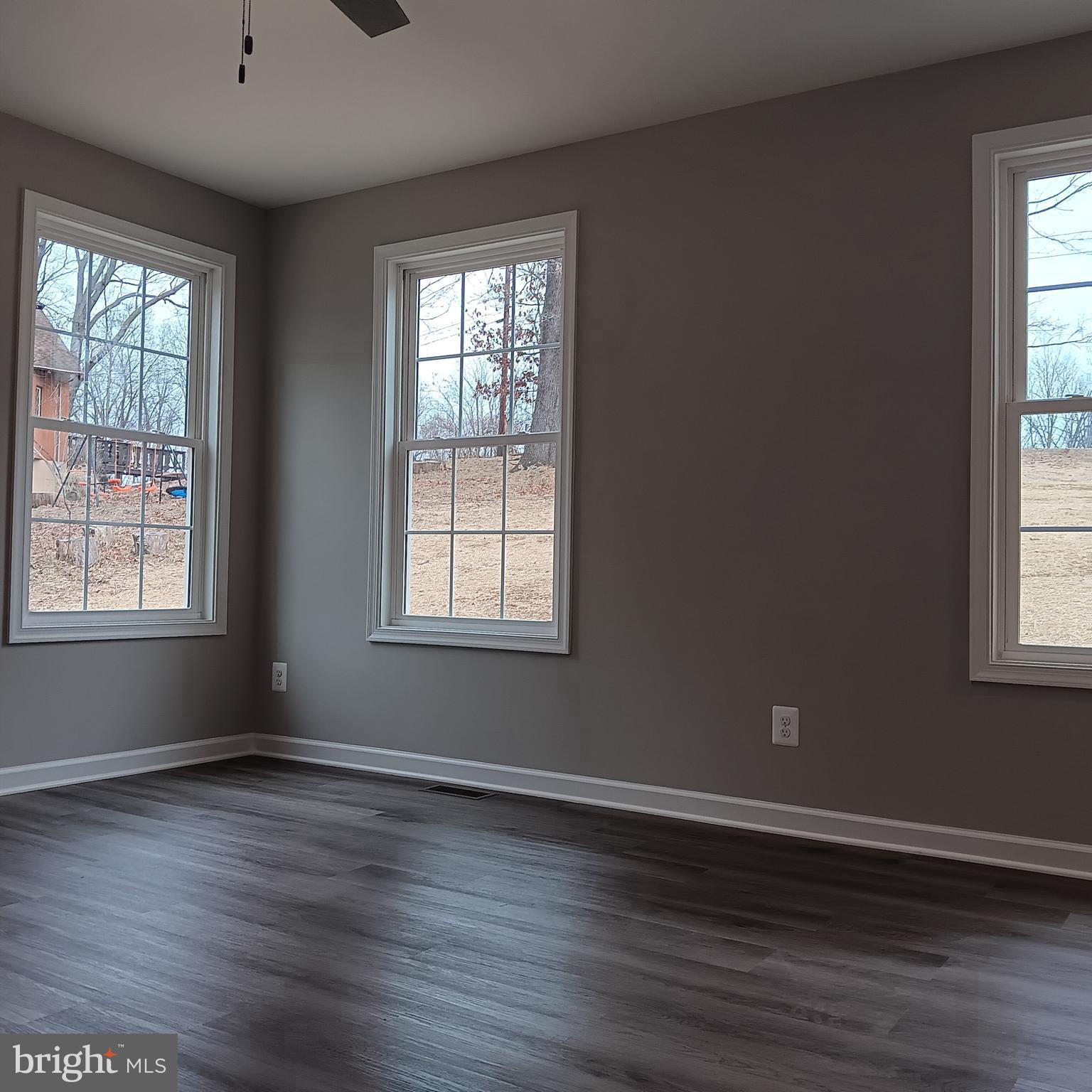 SHEN SHORES - Residential