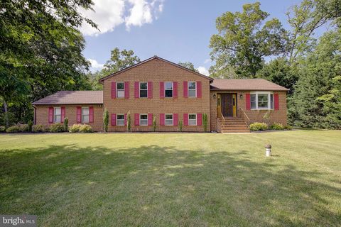1398 HURLOCK LANE PASADENA MD 21122