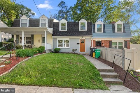 7709 GREYMONT STREET LANDOVER MD 20785