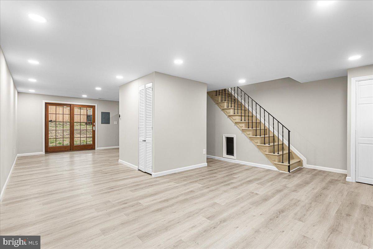 7709 GREYMONT STREET