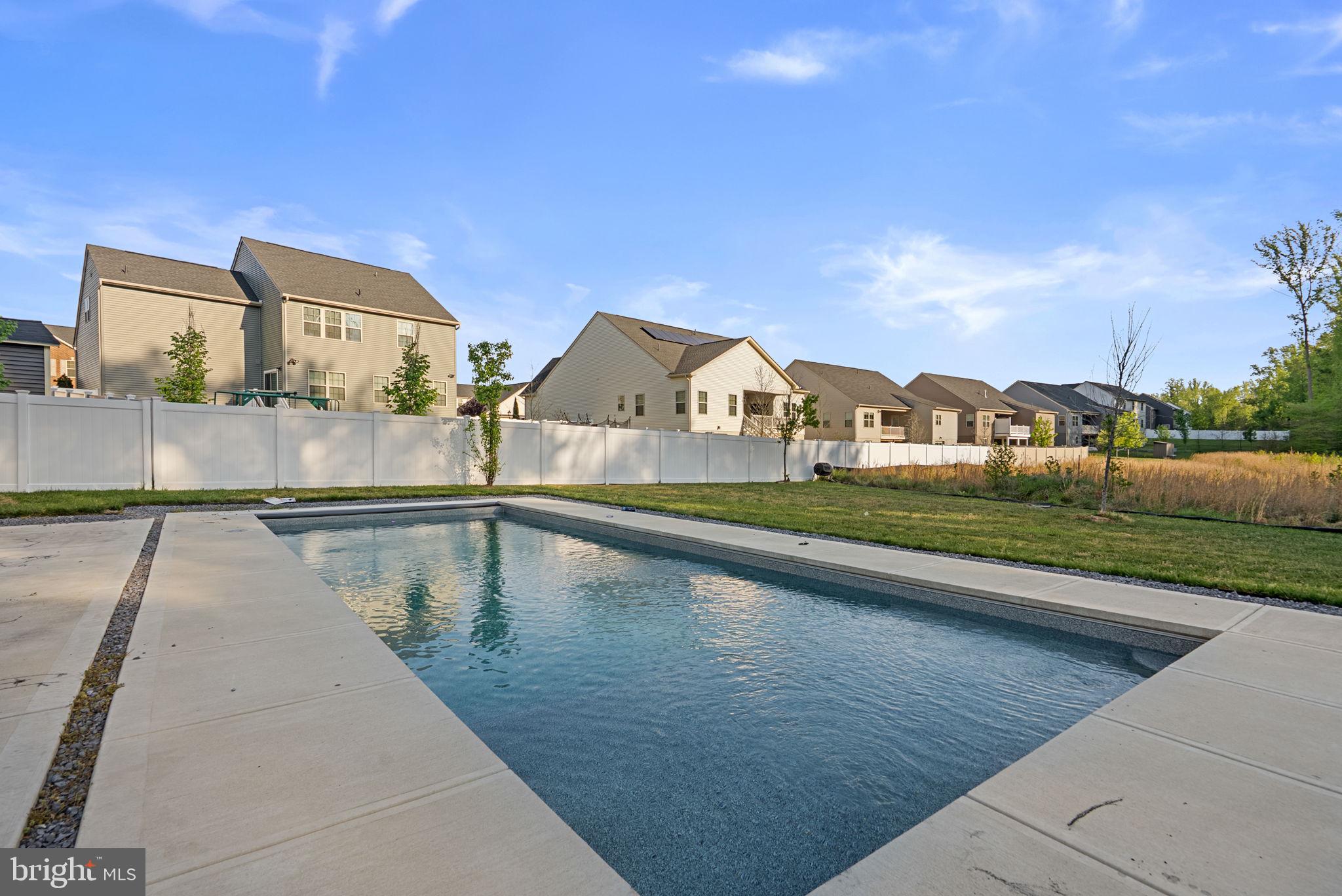 CANTER CREEK - Residential