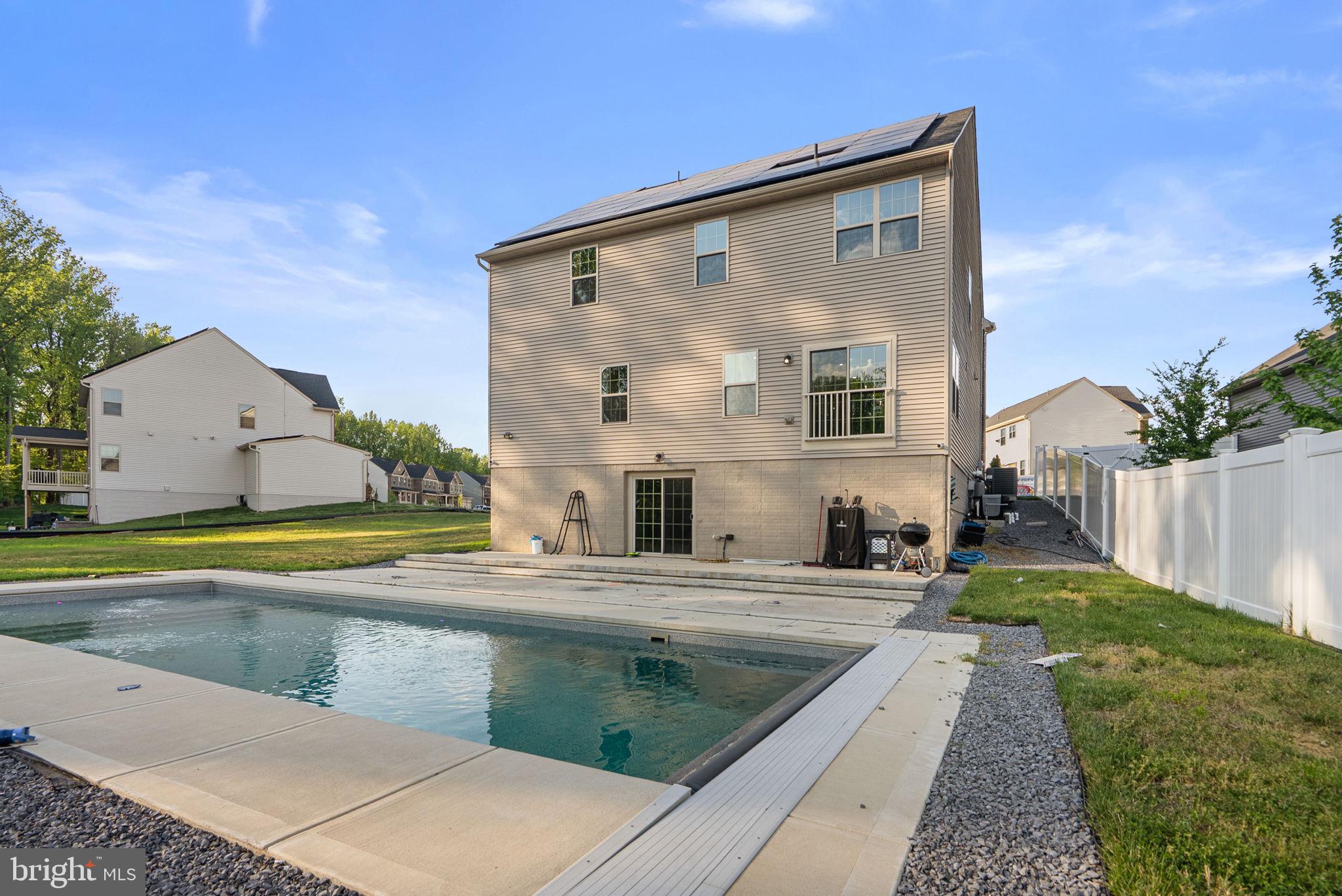 CANTER CREEK - Residential