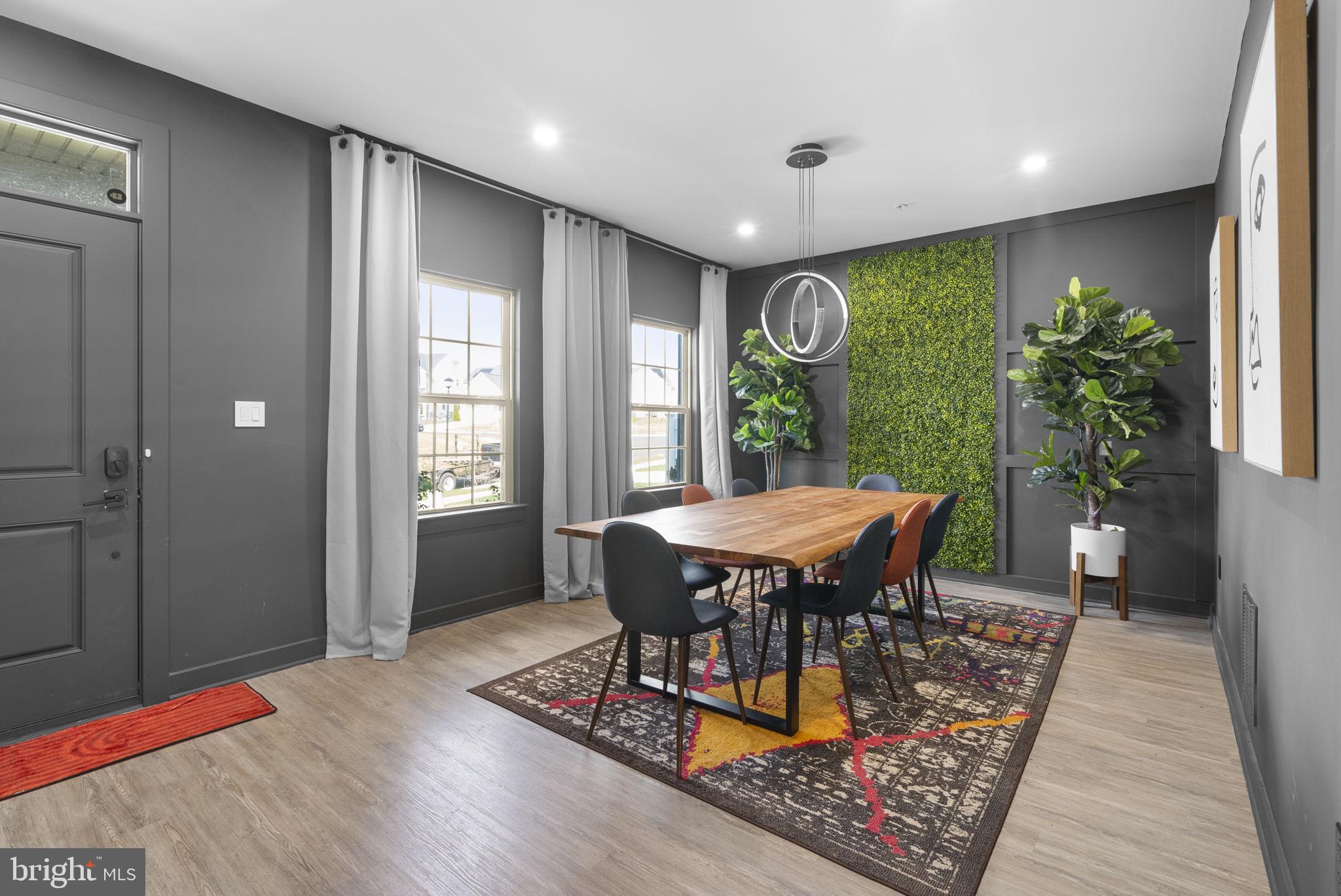 CANTER CREEK - Residential