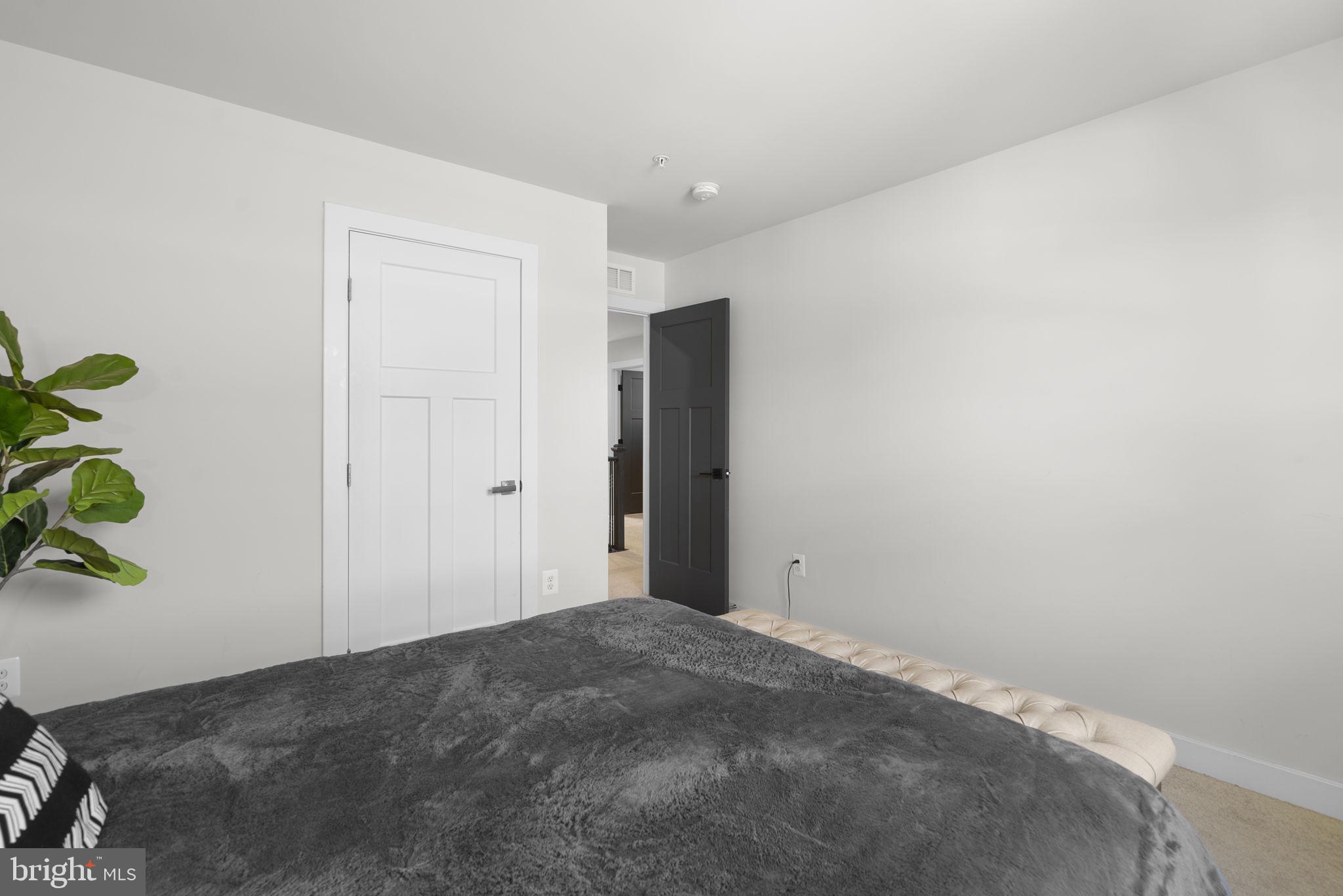 CANTER CREEK - Residential