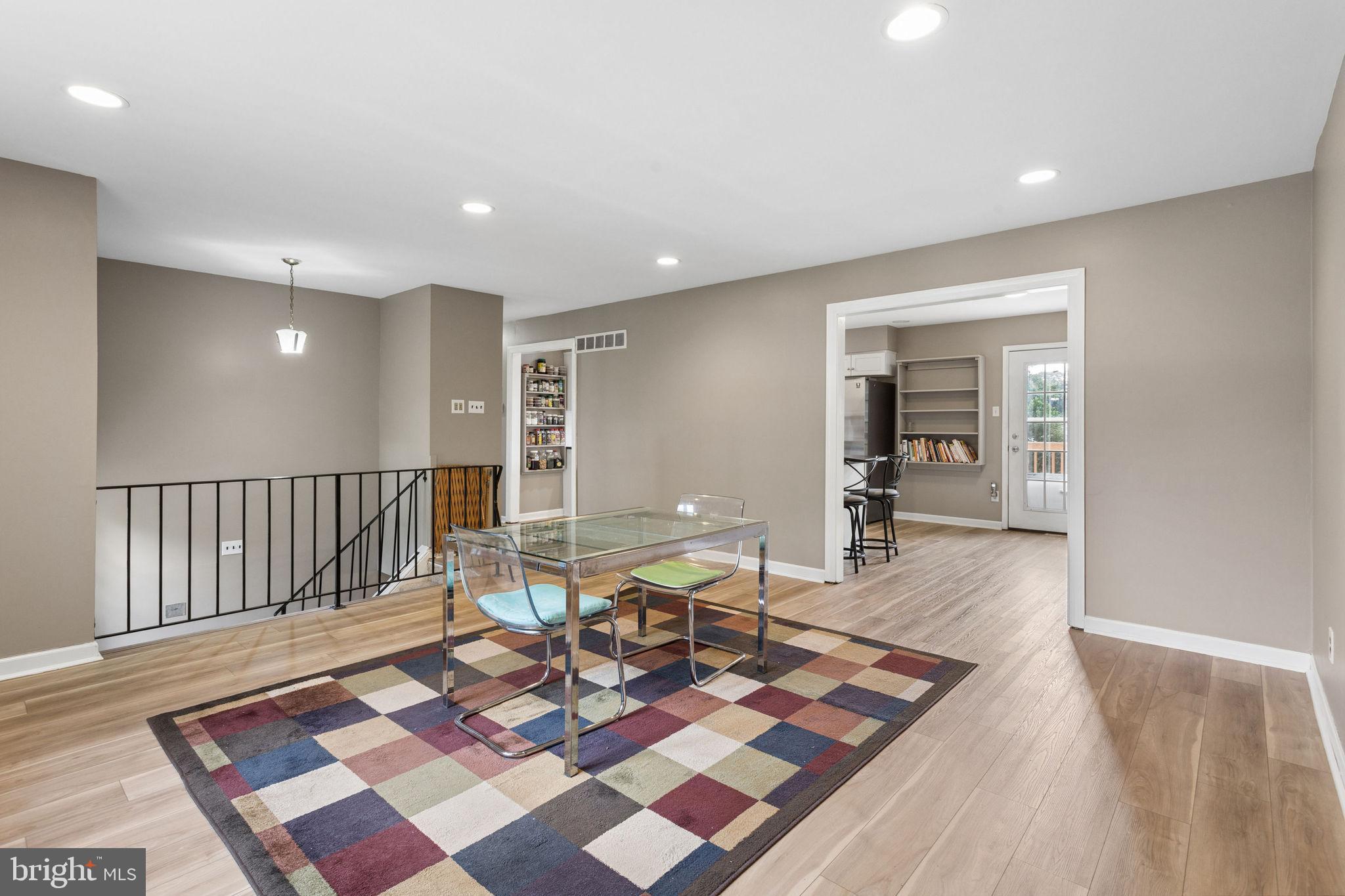 1745 LARKIN ROAD
