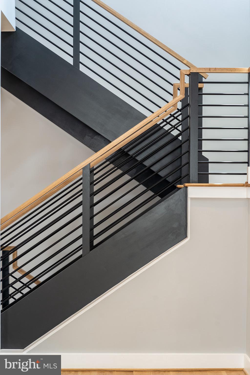 COUNTRY CLUB HILLS - Residential