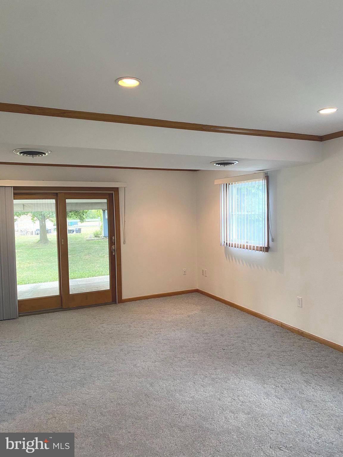 AMITY GARDENS - Residential