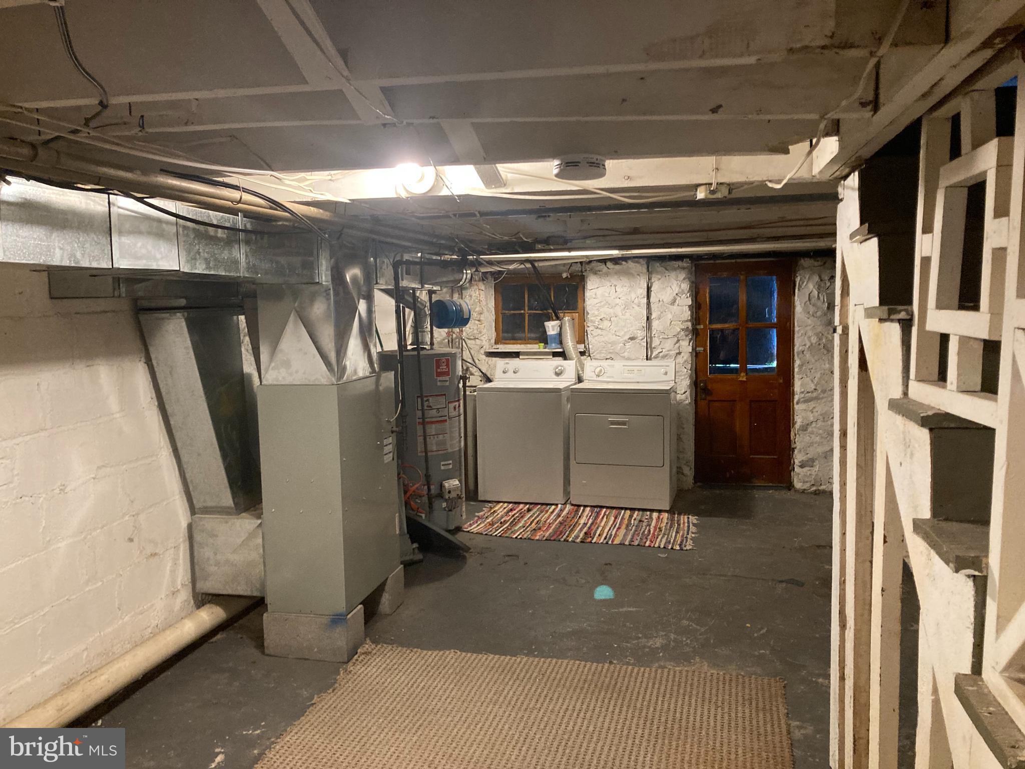 HAMPDEN HISTORIC DISTRICT - Residential Lease