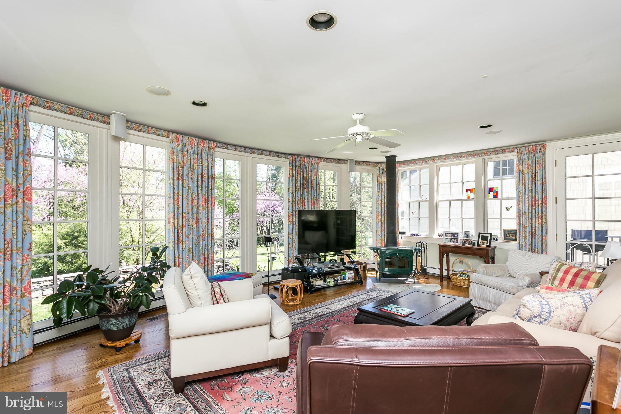 RUXTON - Residential