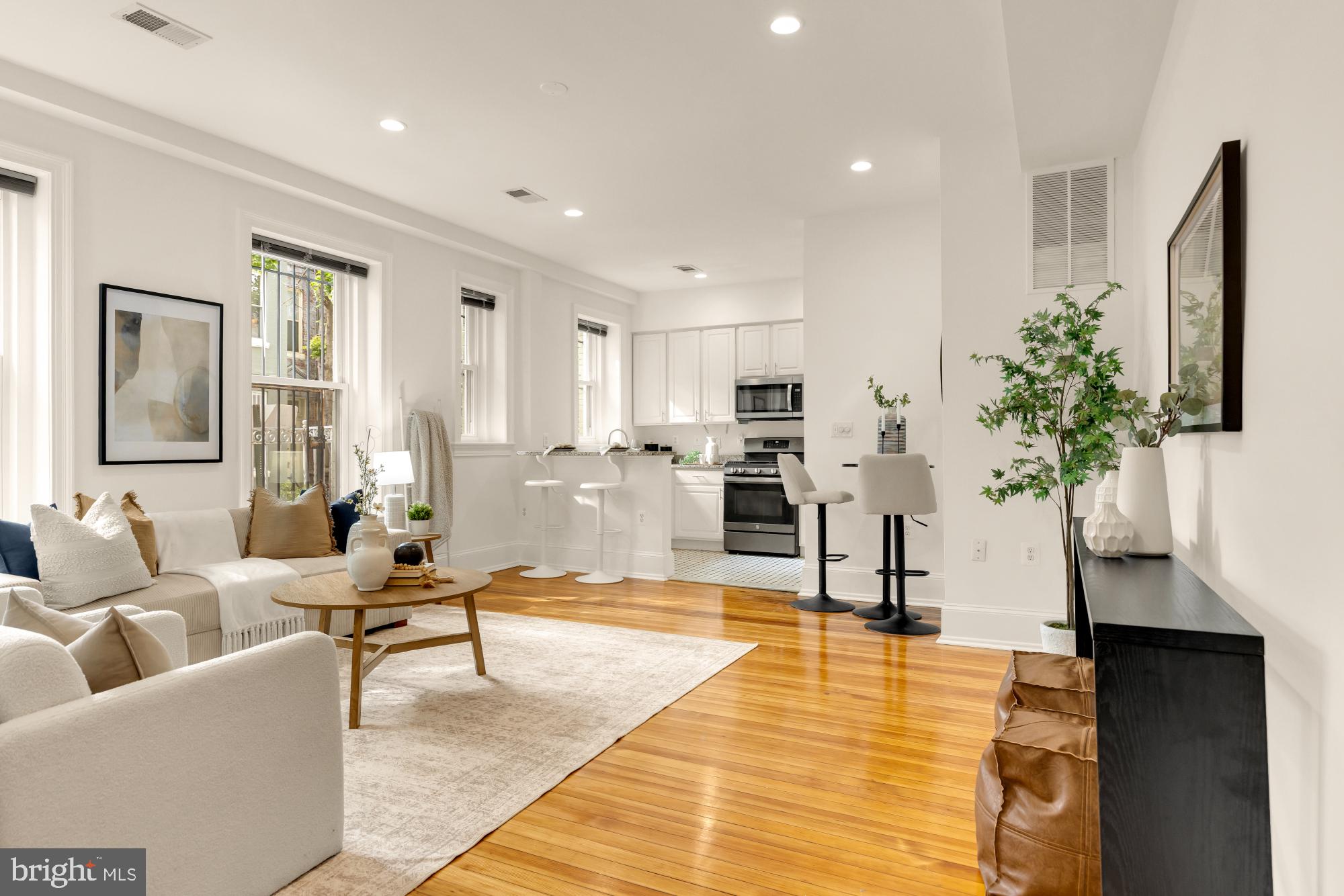 1423 R STREET NW 102