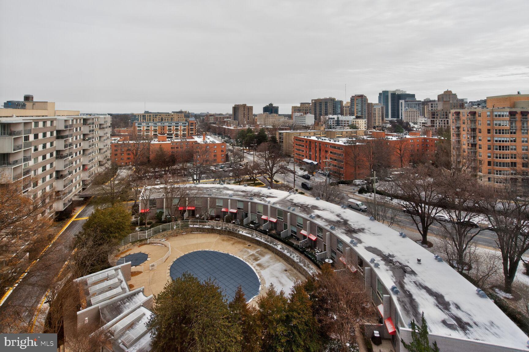 WHITEHALL - Residential