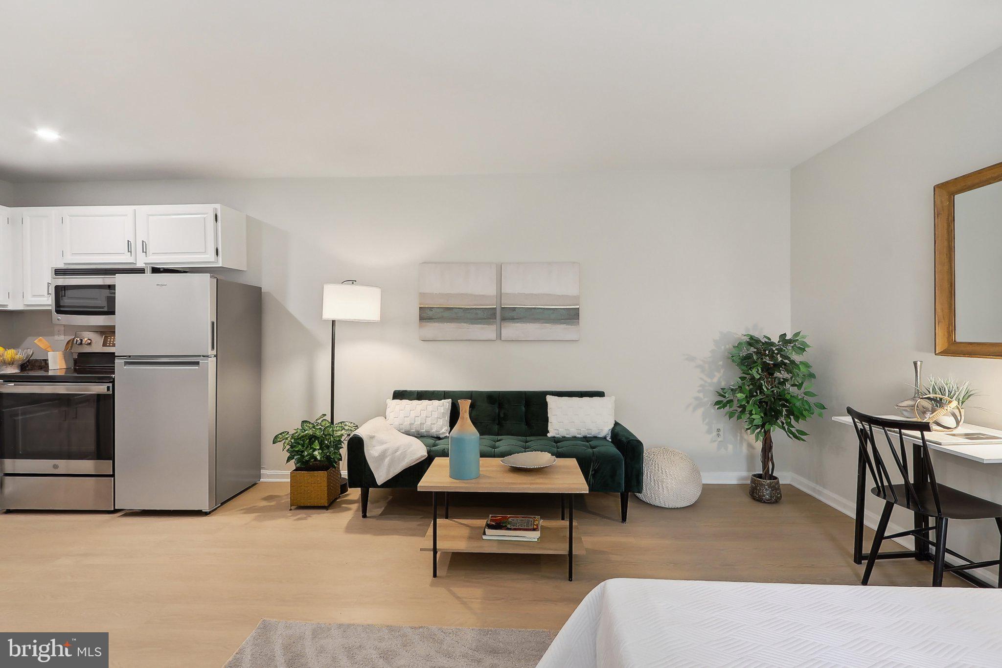 KENWOOD FOREST - Residential Lease