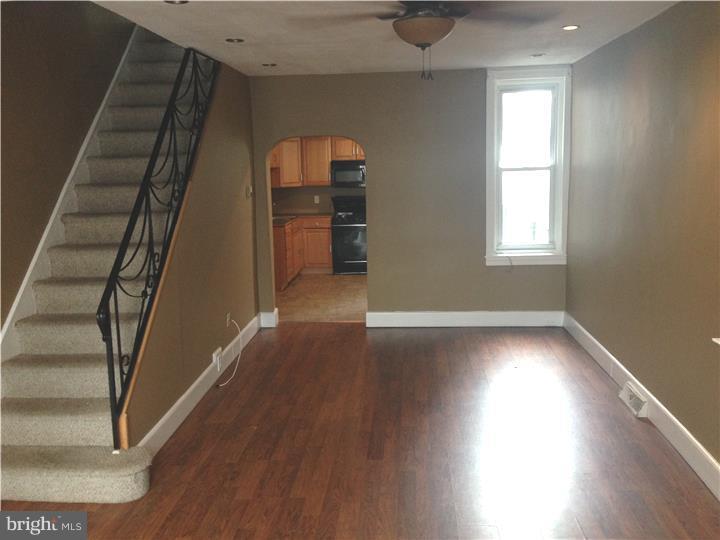 PORT RICHMOND - Residential Lease