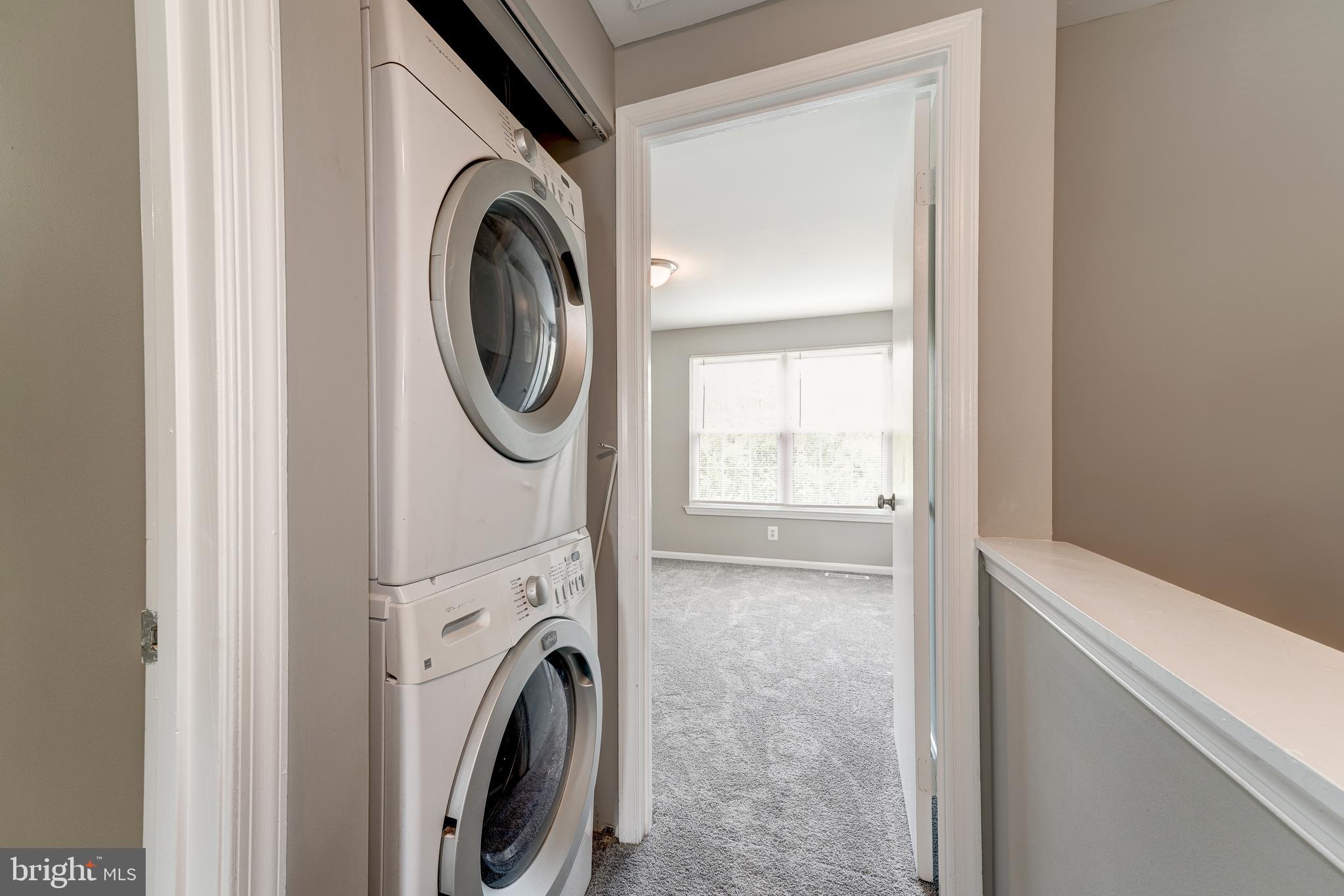 CLOVERLEAF - Residential